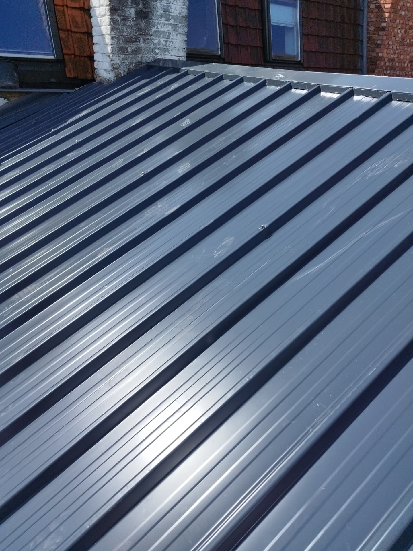 Chantier LBF.SOLUTION : toiture bac acier